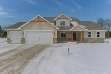 Battling Alberta Winters: The Best Materials for your home
